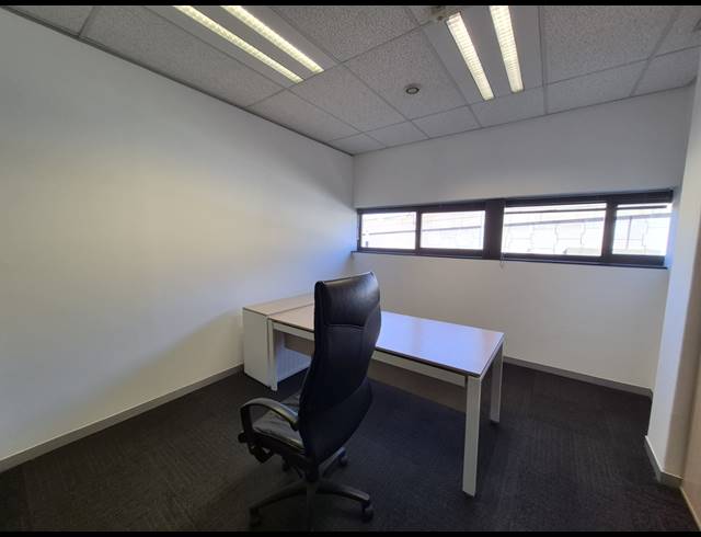 1,081M² OFFICE TO LET IN SANDTON CENTRAL
